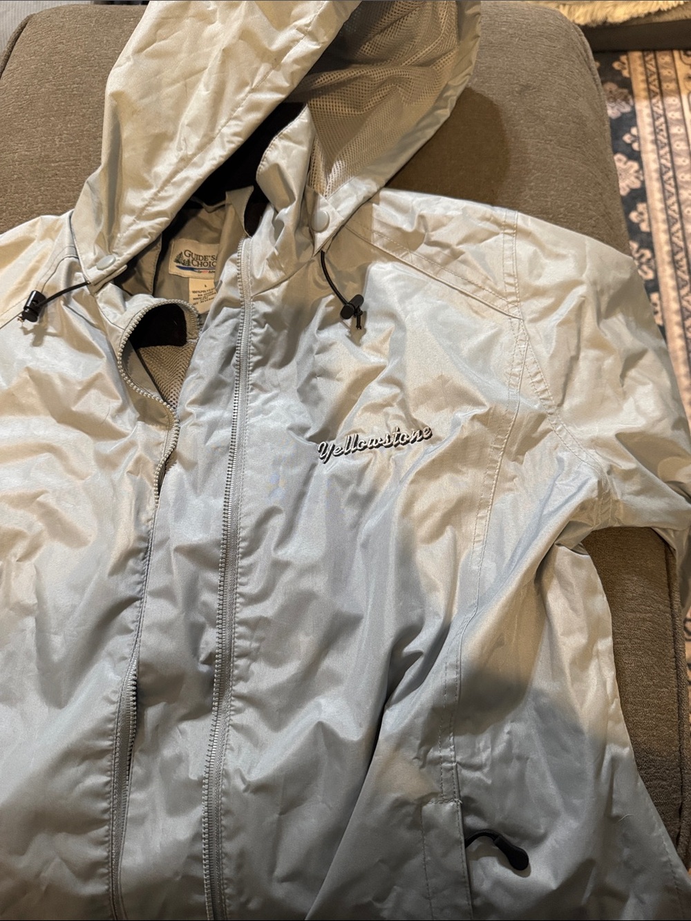Women’s raincoat